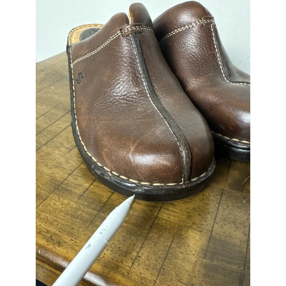 Born Women’s 10 EU 42 Brown Leather Mule Clogs Slip On Comfort Shoes Medium